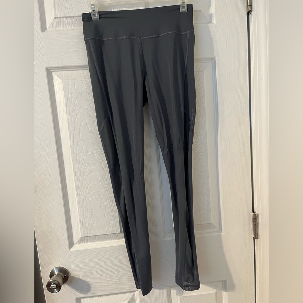 Women’s active leggings